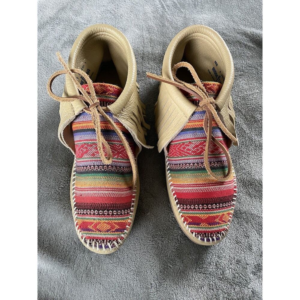 MINNETONKA Ankle Booties Frisco Deerskin Boho Fringe Mexican blanket 6 Shoes